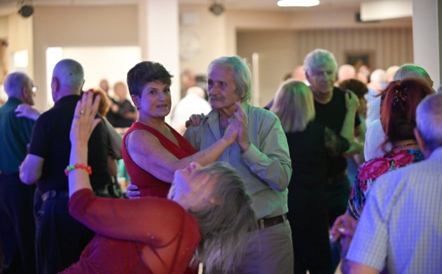 החיים ממשיכים גם בגיל הזהב